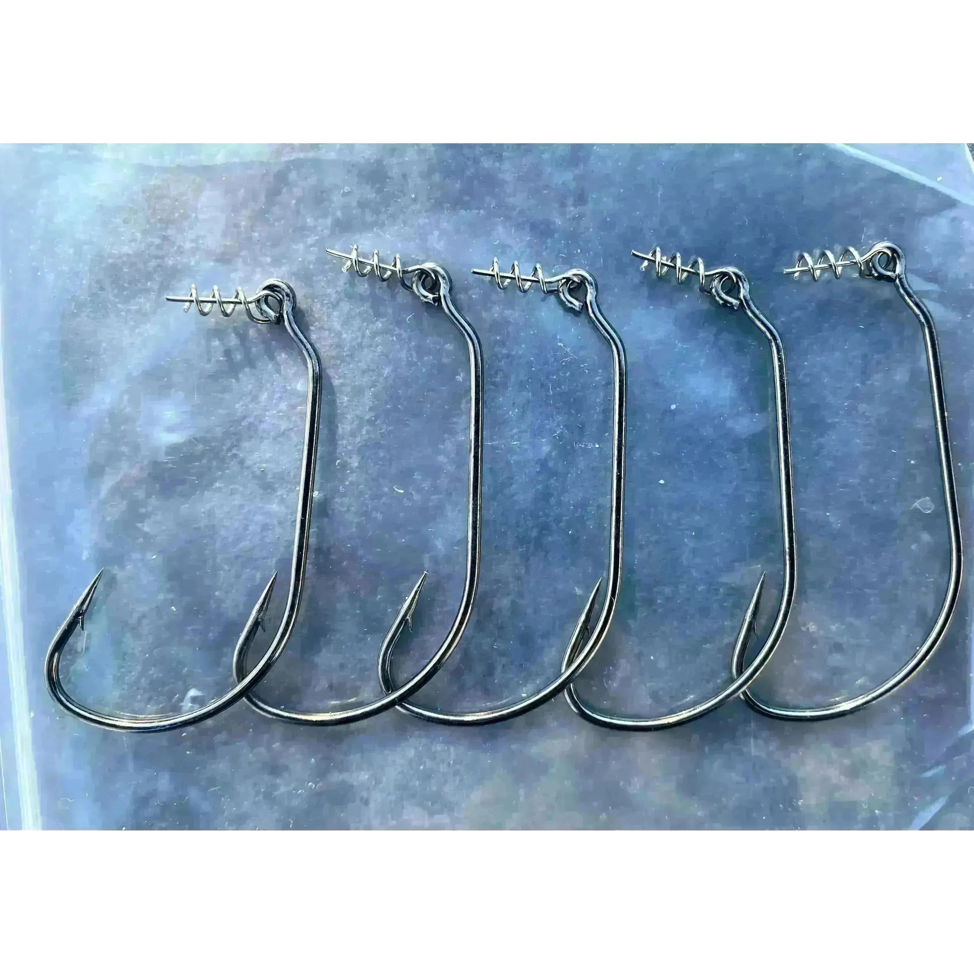 Twist Lock Weedless Bass Hooks - Bass Lures UK