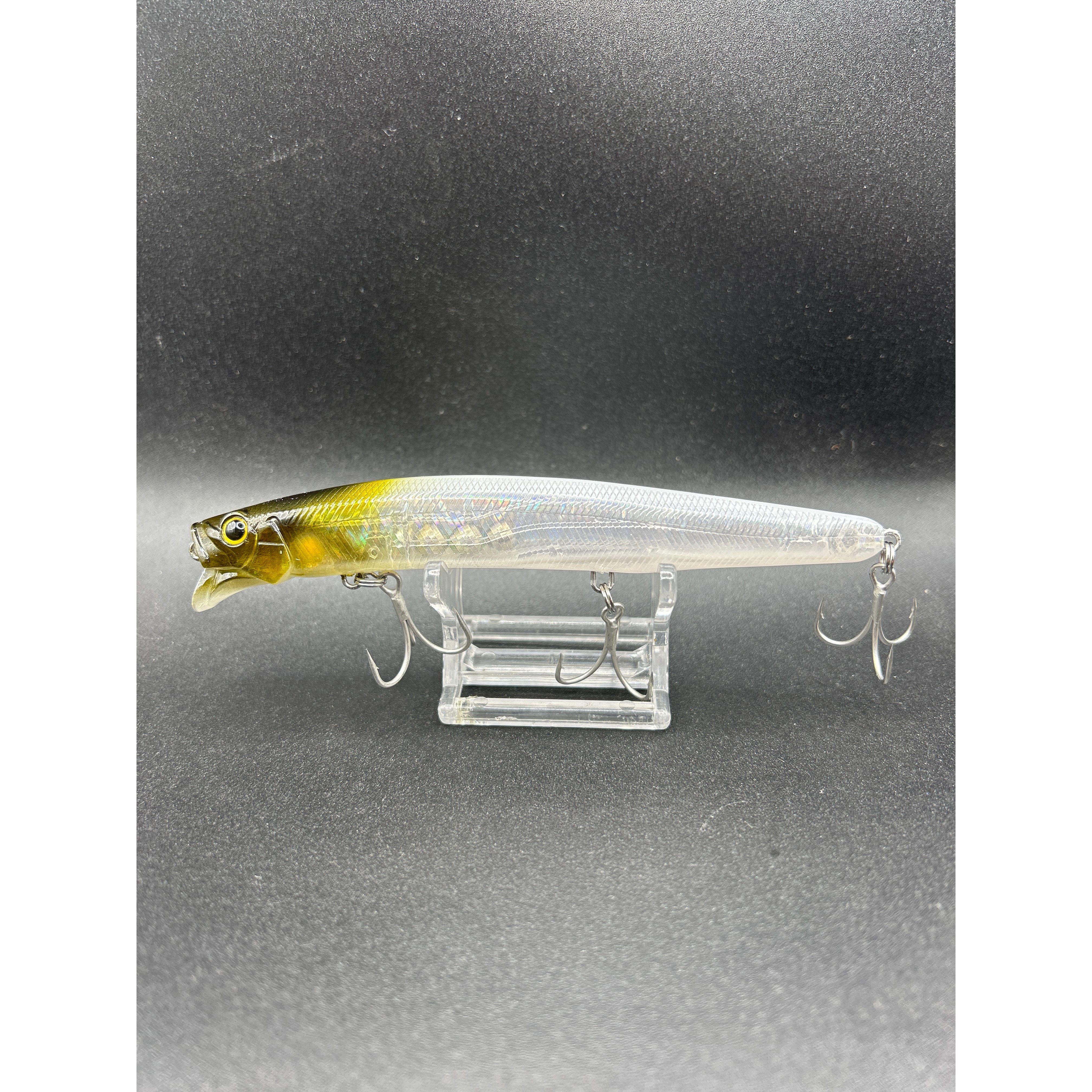 Large Shallow Diving 1.5m Bass Lure 130mm 21g
