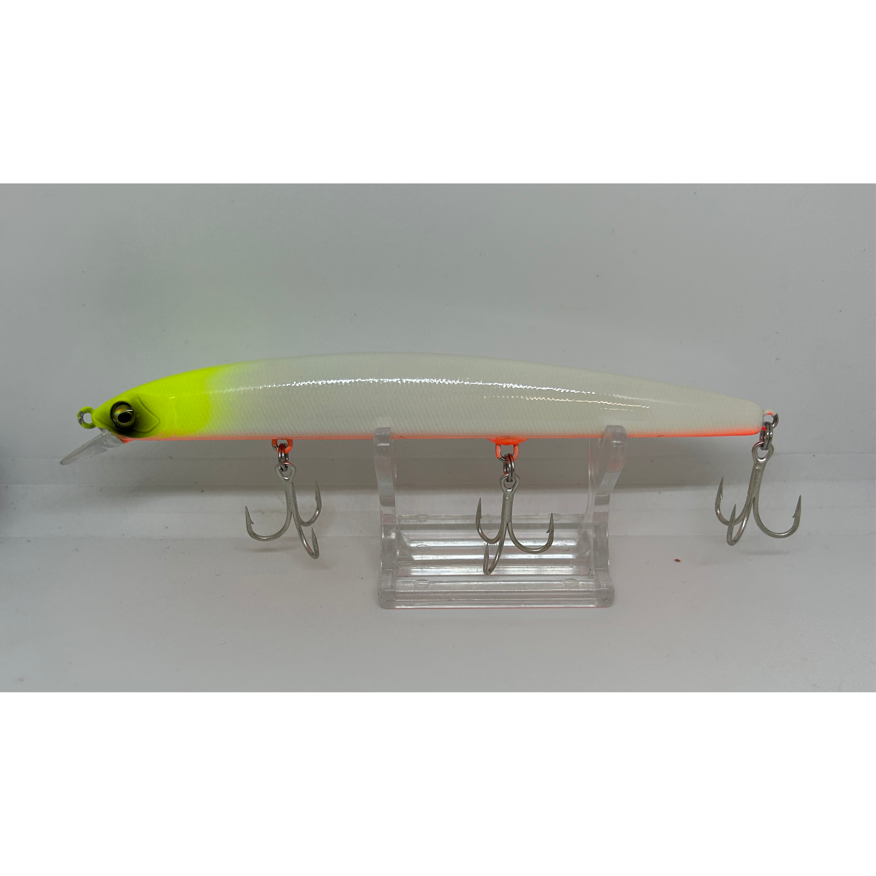 Large Shallow Diving UV Bass Lure 130mm 19g